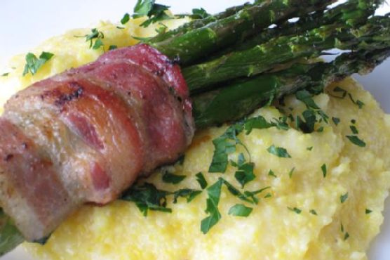 Cheddar Polenta With Bacon Wrapped Asparagus